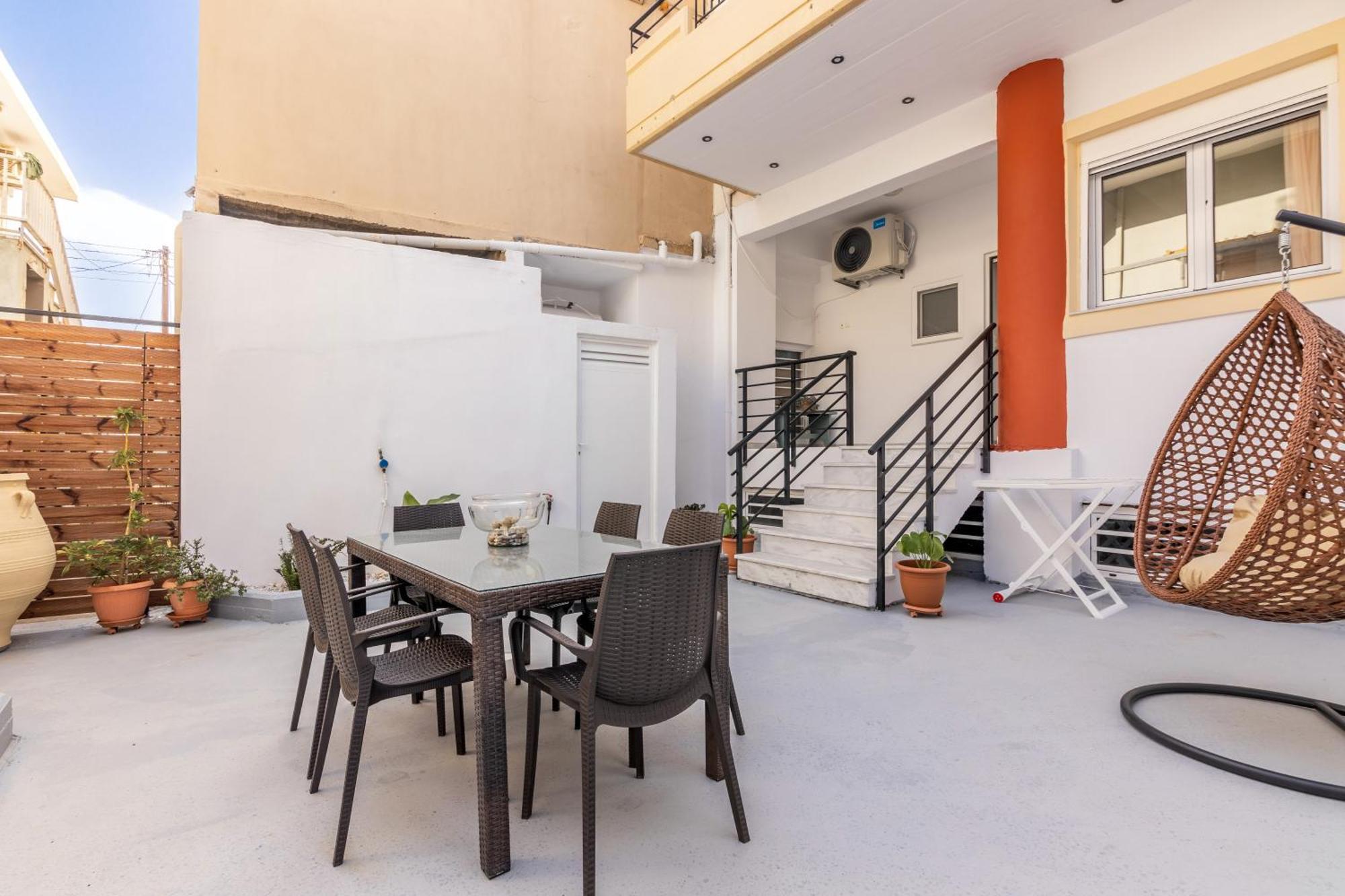 Garden Luxury Apartment 伊拉克利翁 外观 照片
